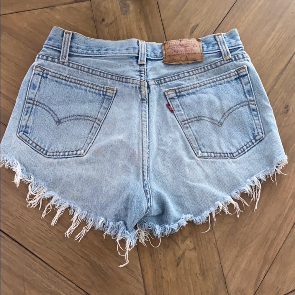 Levi’s 501 cutoff shorts.